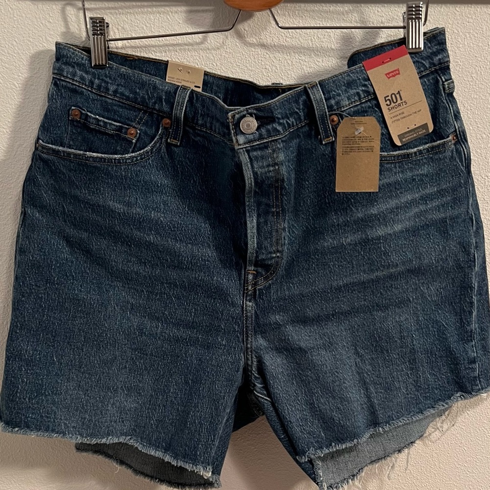 LEVI’S 501® ORIGINAL WOMEN'S SHORTS (Plus Size 16W)